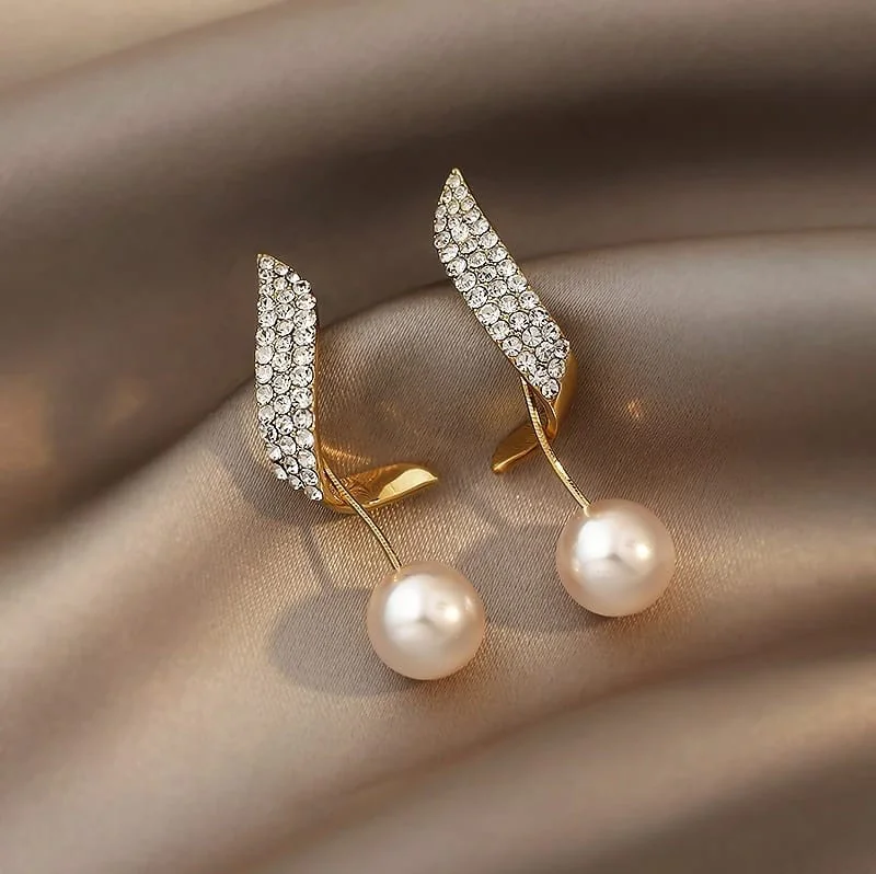 Stylish Gold Plated Pearl Drop Earrings